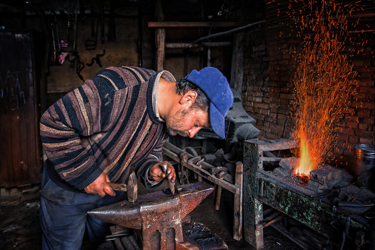 Rucsandra Calin - The-village-blacksmith-2